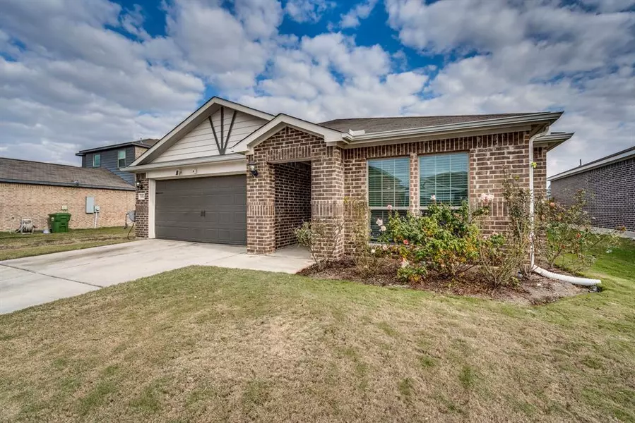 2012 Canterbury Drive, Seagoville, TX 75159