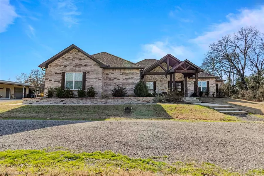 246 RS County Road 3210, Emory, TX 75440