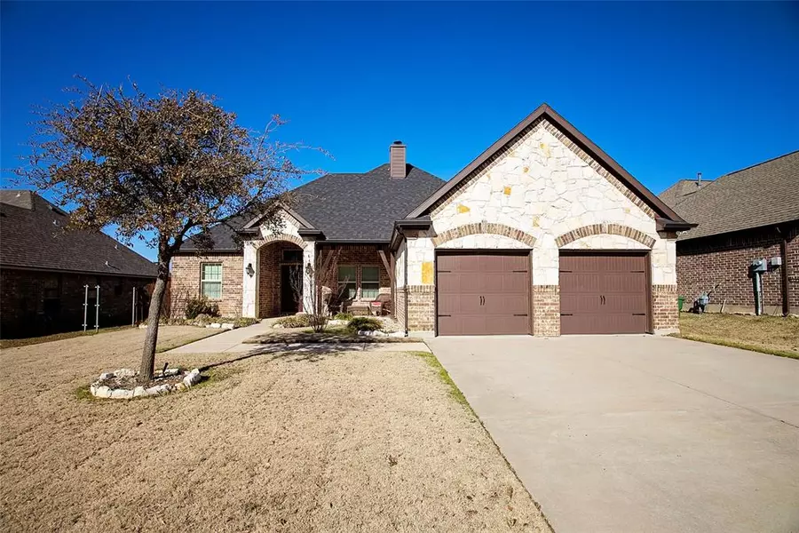 710 Dove Ridge, Sanger, TX 76266