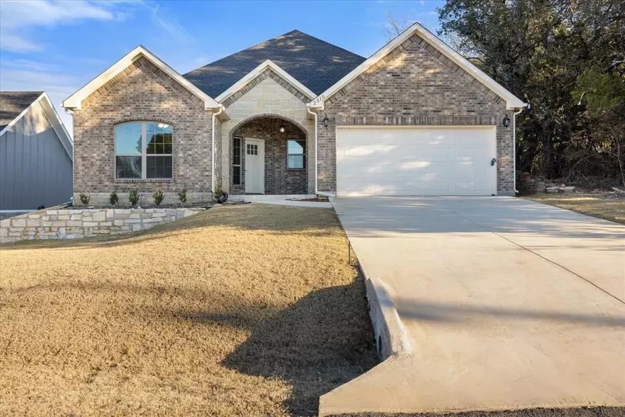 2519 Hillcrest Drive, Granbury, TX 76048