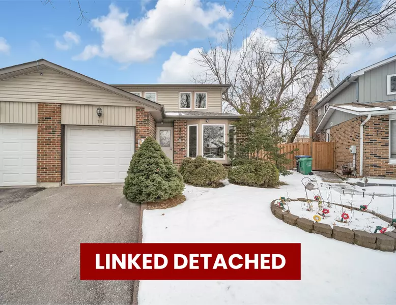 16 JOANNE CT, Brampton, ON L6Y 2J8