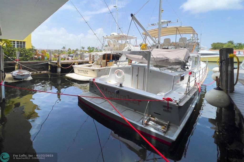 Fort Lauderdale, FL 33316,[StreetName,UnitNumber,StreetNumber,StreetDirPrefix]