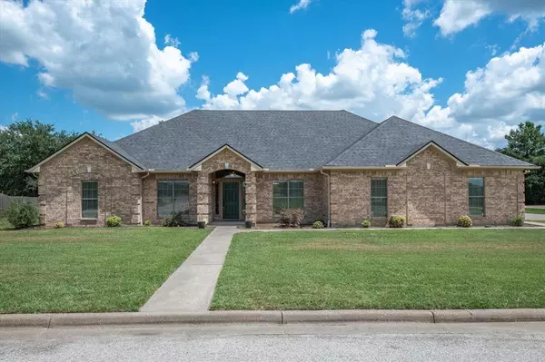 118 Lake Meadow,  Canton,  TX 75103