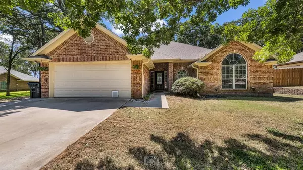 116 Deep Wood Lane, Weatherford, TX 76088