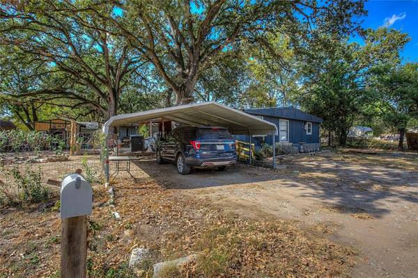 1040 Red Bird, Seven Points, TX 75143