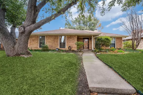 2237 Trinity Springs Drive, Carrollton, TX 75007