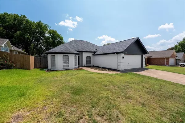 Watauga, TX 76148,5948 Hilltop Drive