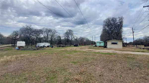 104 The Woods South, Trinidad, TX 75163