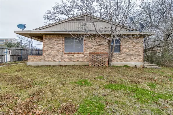 Sherman, TX 75092,113 N McKown Avenue #115