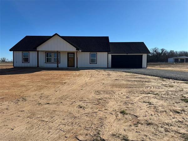 633 Elm Tree Court, Poolville, TX 76487