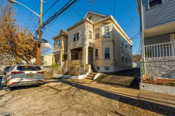 321 E 21st St, Paterson City, NJ 07513