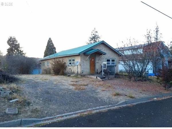 Klamath Falls, OR 97601,1336 LAKEVIEW AVE