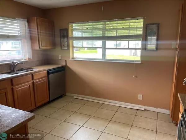 Delray Beach, FL 33445,248 Cardinal Ln  #248