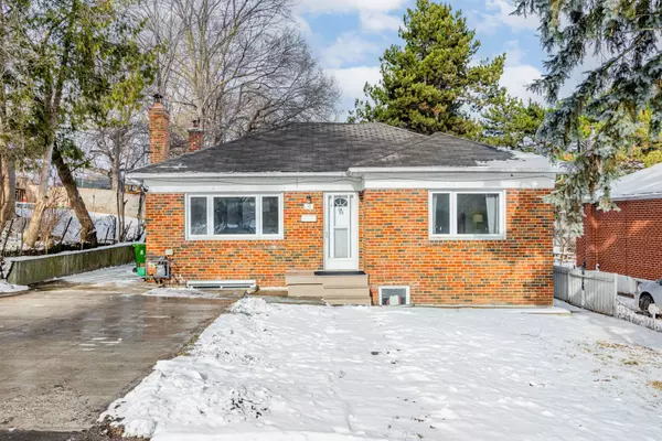 10 Beattie AVE, Toronto W10, ON M9W 2M3