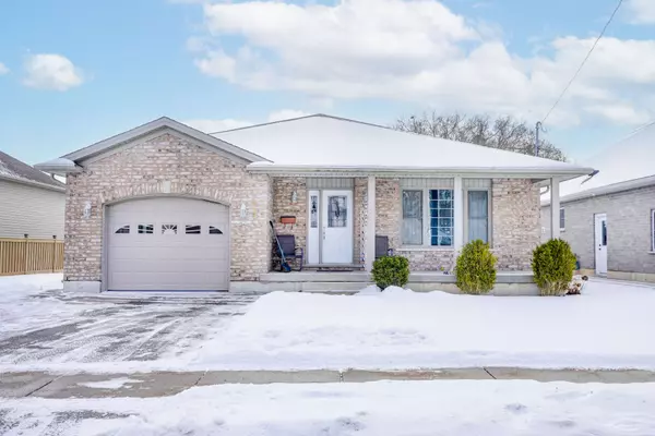 Aylmer, ON N5H 1M2,244 Sydenham ST E