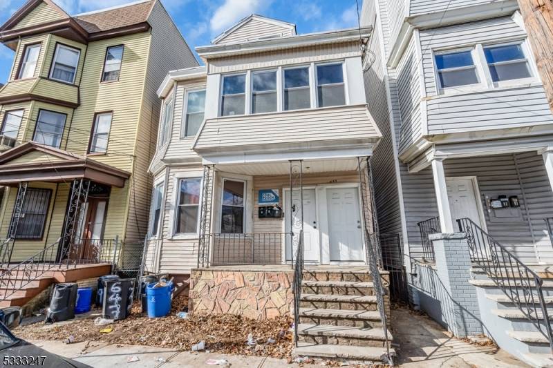 647 S 19th St, Newark City, NJ 07103