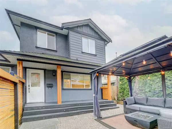 2572 Tanzanite Pl, Langford, BC V9B 2X8