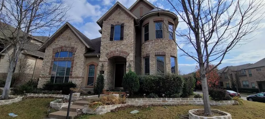 8706 Lohr Valley Road, Irving, TX 75063