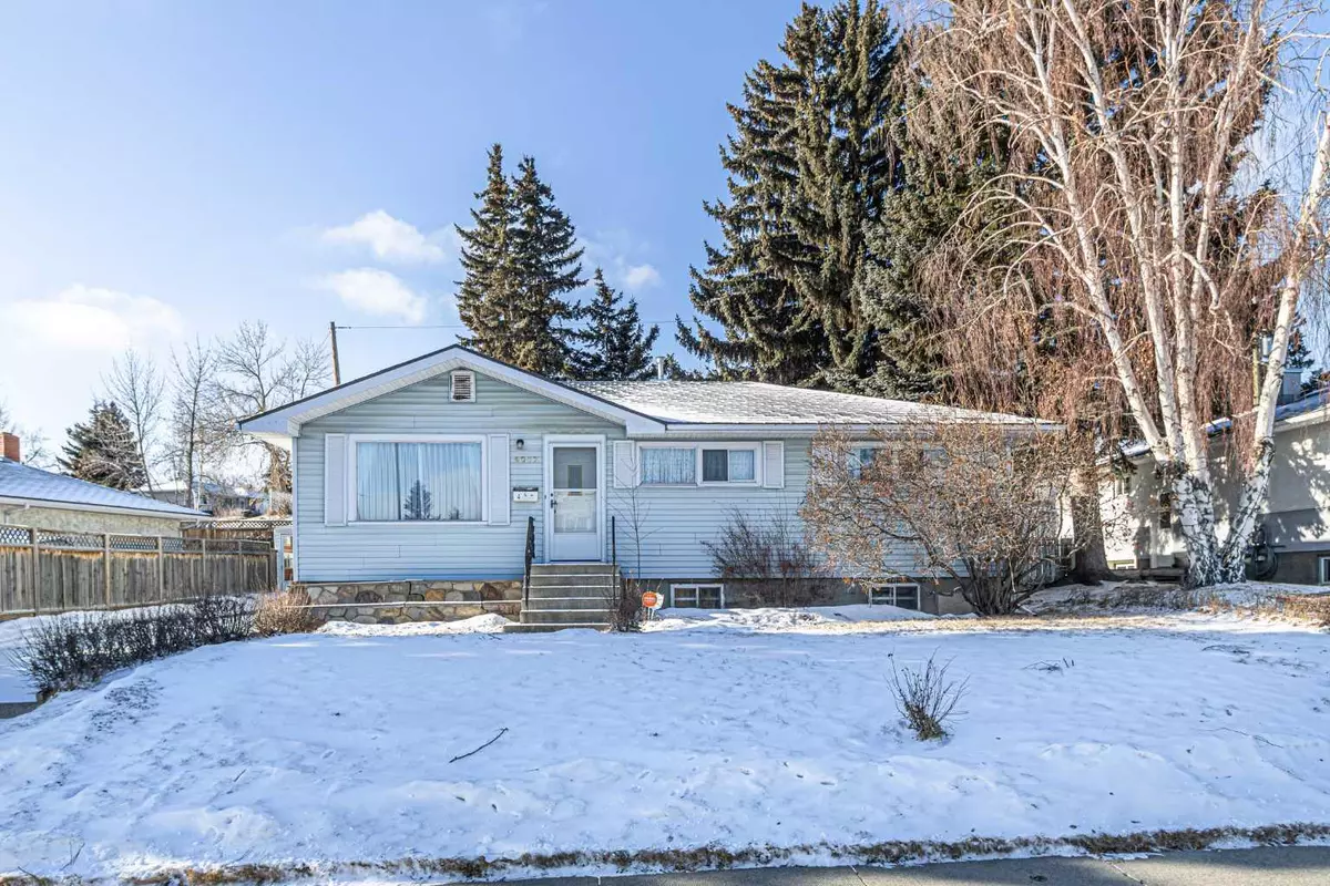 Calgary, AB T2K3P4,6007 Thornbank DR NW