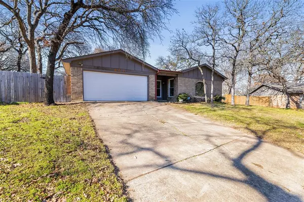 Azle, TX 76020,401 Woodlake Circle