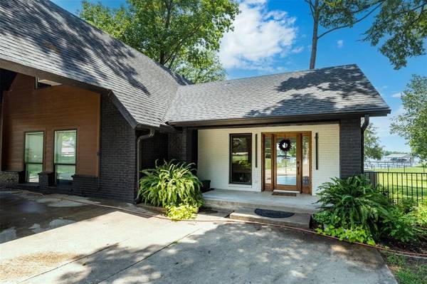 Enchanted Oaks, TX 75156,162 Lake Drive