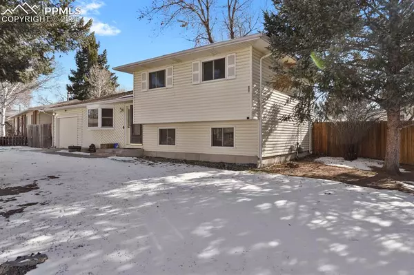 Colorado Springs, CO 80918,3707 Encino ST