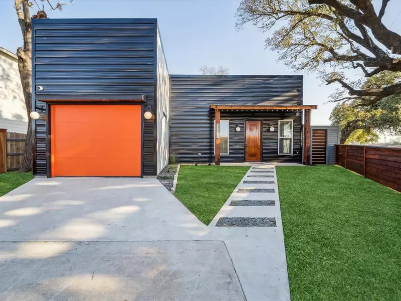 2210 Hooper Street, Dallas, TX 75215