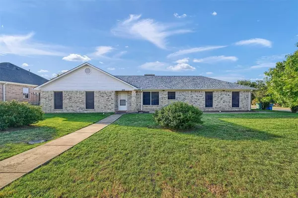 400 E NORTHCREEK Drive,  Sherman,  TX 75092