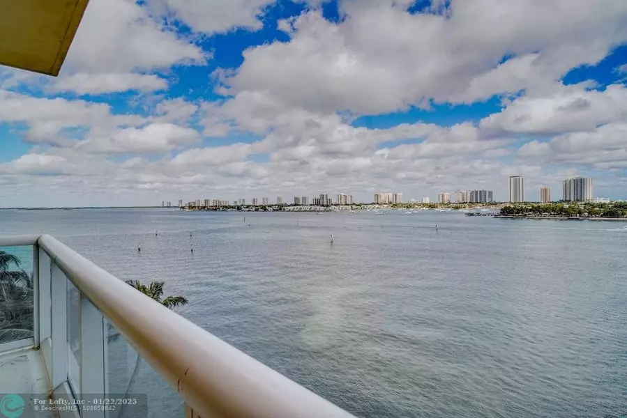 2640 Lake Shore Dr  #614, Riviera Beach, FL 33404