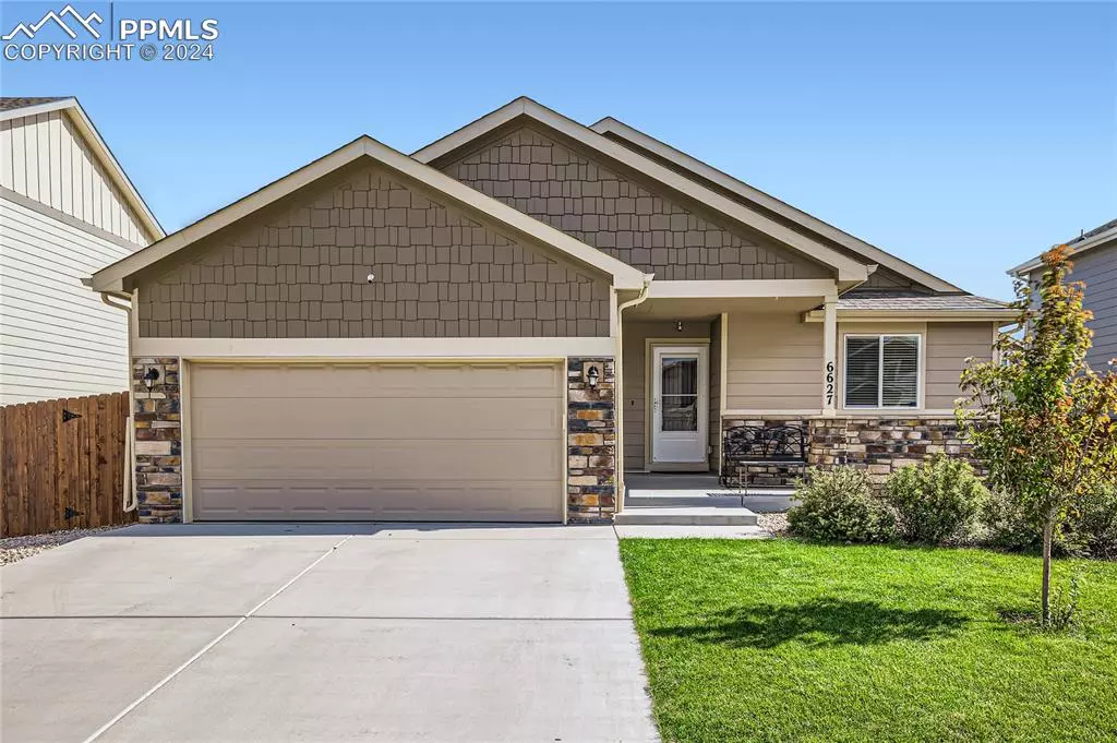 Colorado Springs, CO 80925,6627 Mandan DR