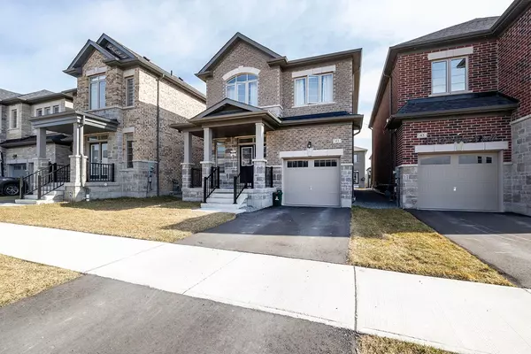 43 Vickery ST, Whitby, ON L1P 0L2