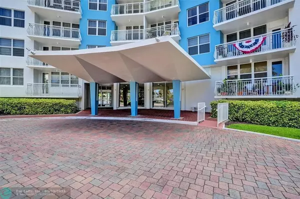 Pompano Beach, FL 33062,301 N Ocean Blvd  #307