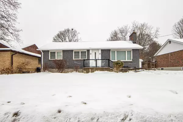 201 St Vincent ST, Simcoe, ON L4M 3Z5