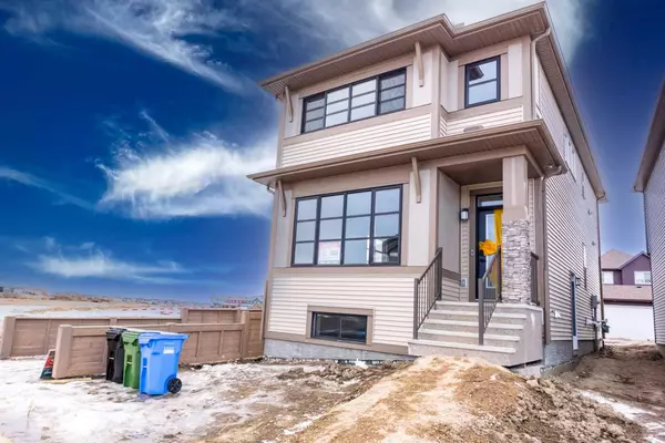 Calgary, AB T3J 5P1,575 Savanna CRES Northeast