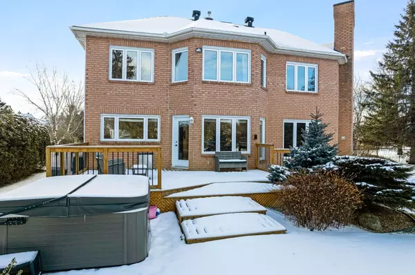 Manotick - Kars - Rideau Twp And Area, ON K4M 1C6,5525 PETTAPIECE CRES