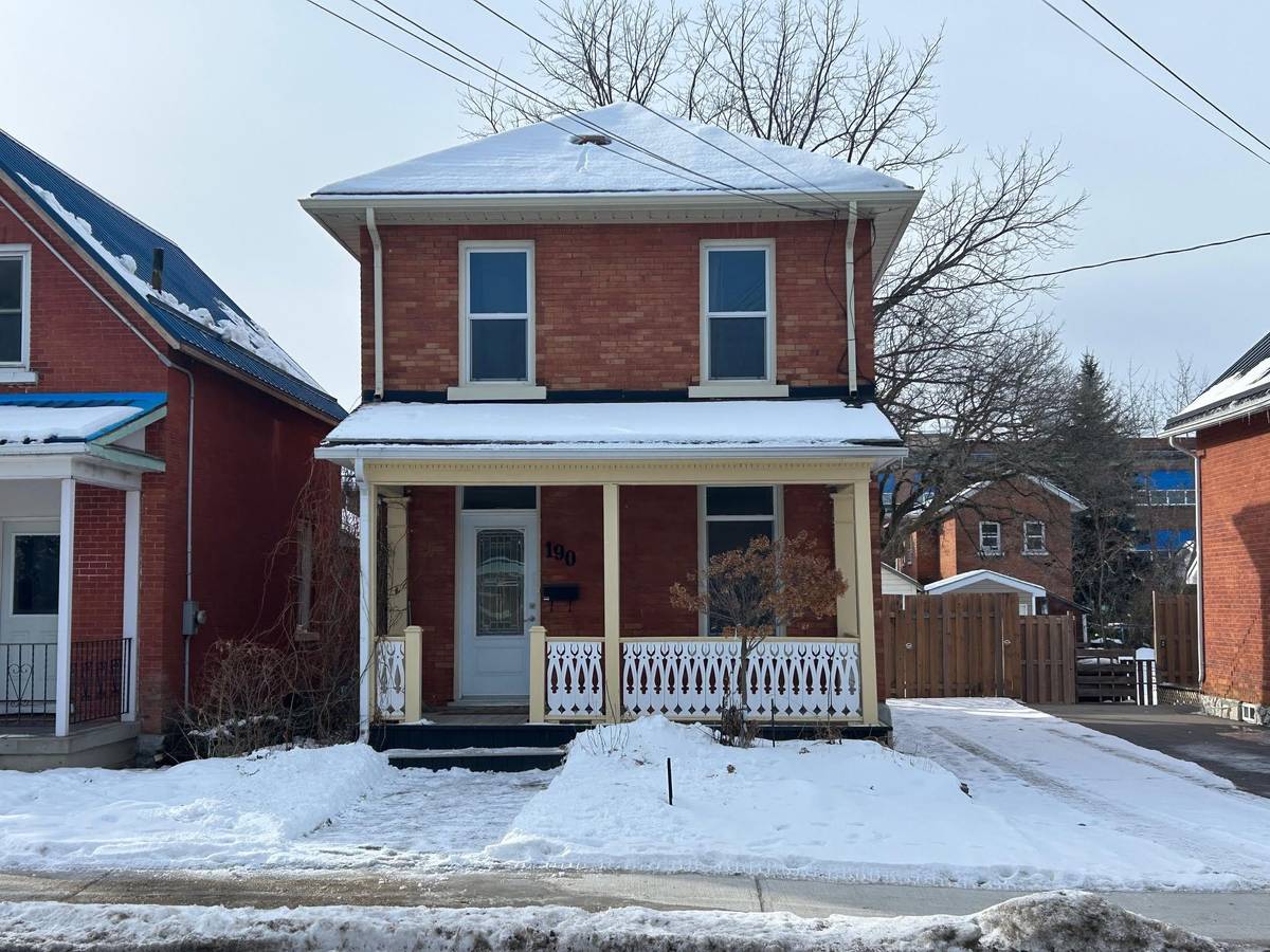 Renfrew, ON K7V 1W7,190 Lochiel ST S