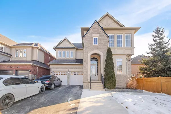 139 Don Minaker DR #1, Brampton, ON L6P 2W1