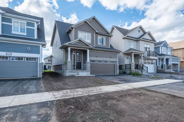 Lennox & Addington, ON K0H 1G0,119 Oakmont DR