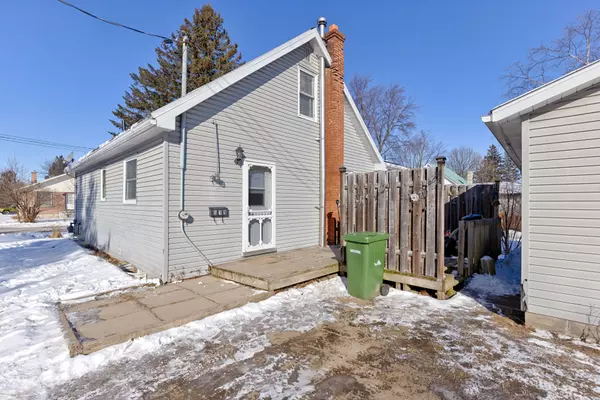 Renfrew, ON K8A 4A7,519 Norman ST