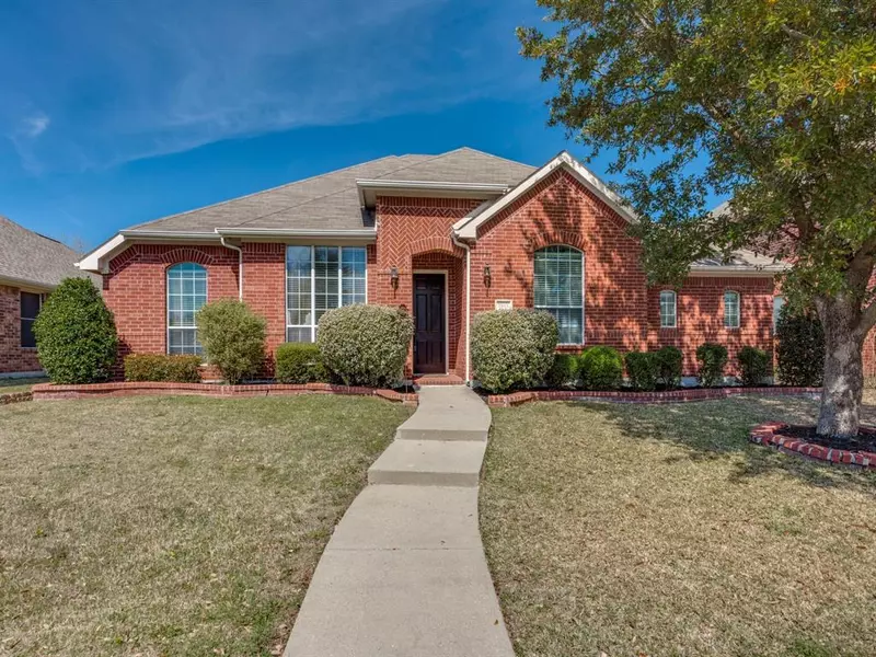 7913 Wilmington Drive, Rowlett, TX 75089