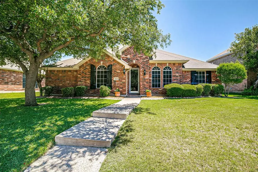 6414 Amesbury Lane, Rowlett, TX 75089