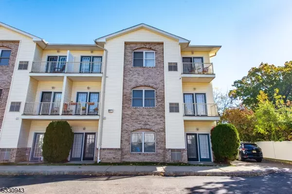 520 Victor St #45, Saddle Brook Twp., NJ 07663