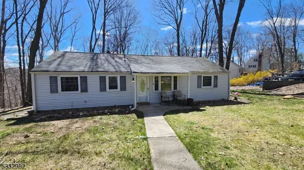 100 Signal Hill Trl, Sparta Twp., NJ 07871