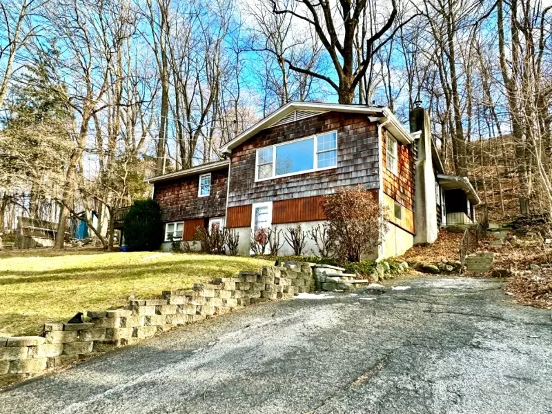 118 Hillside Dr, Andover Twp., NJ 07860