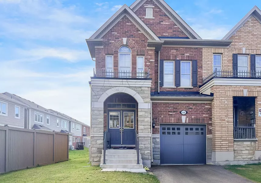 44 Matterhorn RD, Brampton, ON L7A 0B7