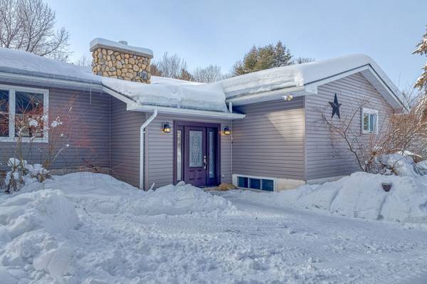 Muskoka, ON P1H 2J3,2891 Brunel RD