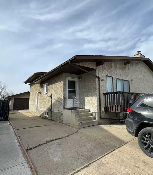 191 Cochrane CRES NW, Fort Mcmurray, AB T9K 1H1