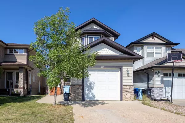 322 Grosbeak WAY, Fort Mcmurray, AB T9K 0L8