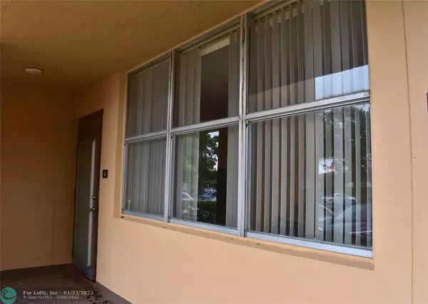 Sunrise, FL 33322,9081 Sunrise Lakes Blvd  #107