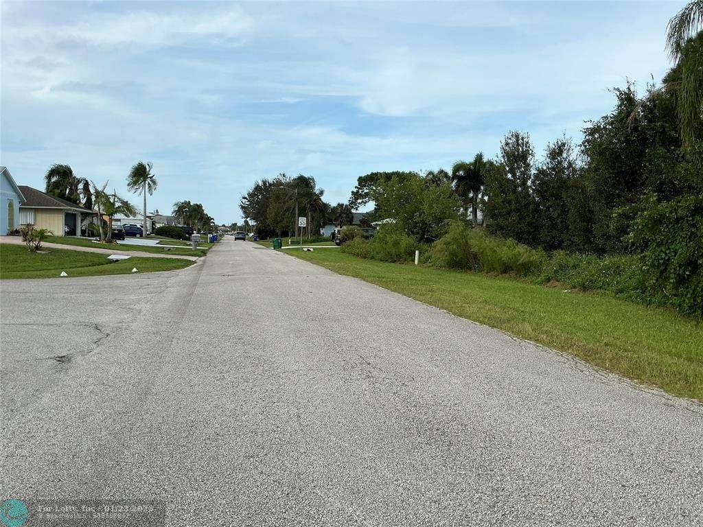 Sebastian, FL 32958,961 George St